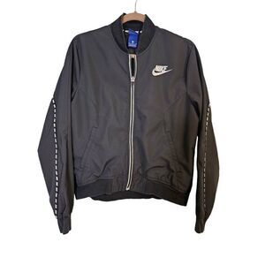 Nike  black track/windbreaker jacket.  Size M.